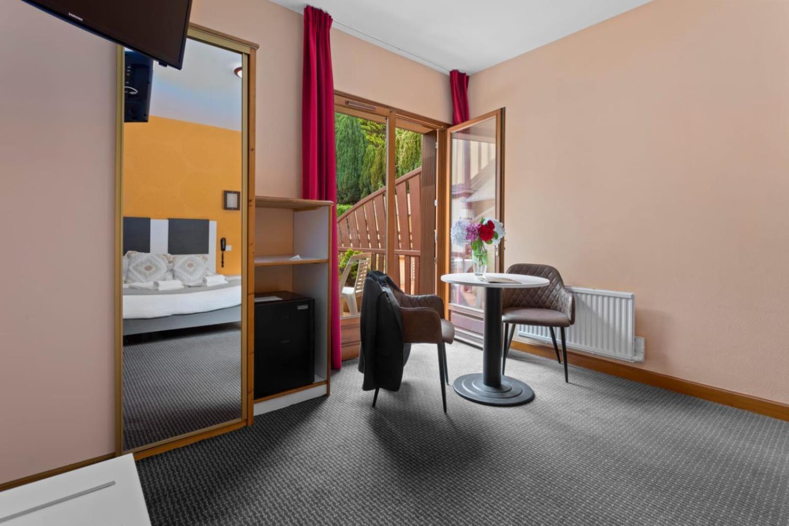 Hotel Le Romantica Pennedepie Bagian luar foto