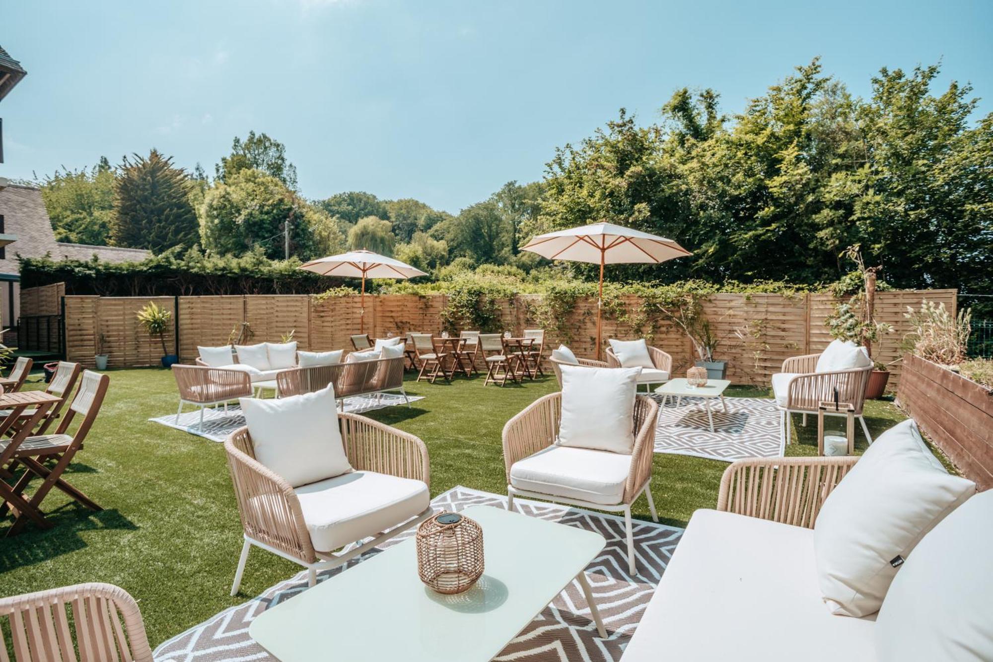 Hotel Le Romantica Pennedepie Bagian luar foto