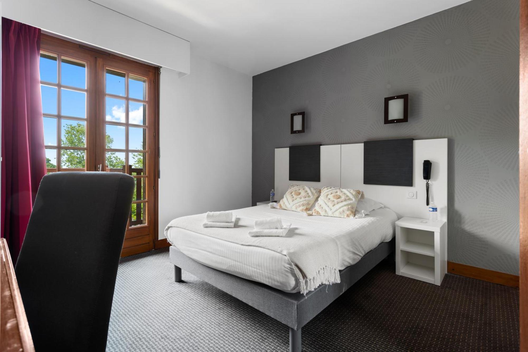 Hotel Le Romantica Pennedepie Bagian luar foto