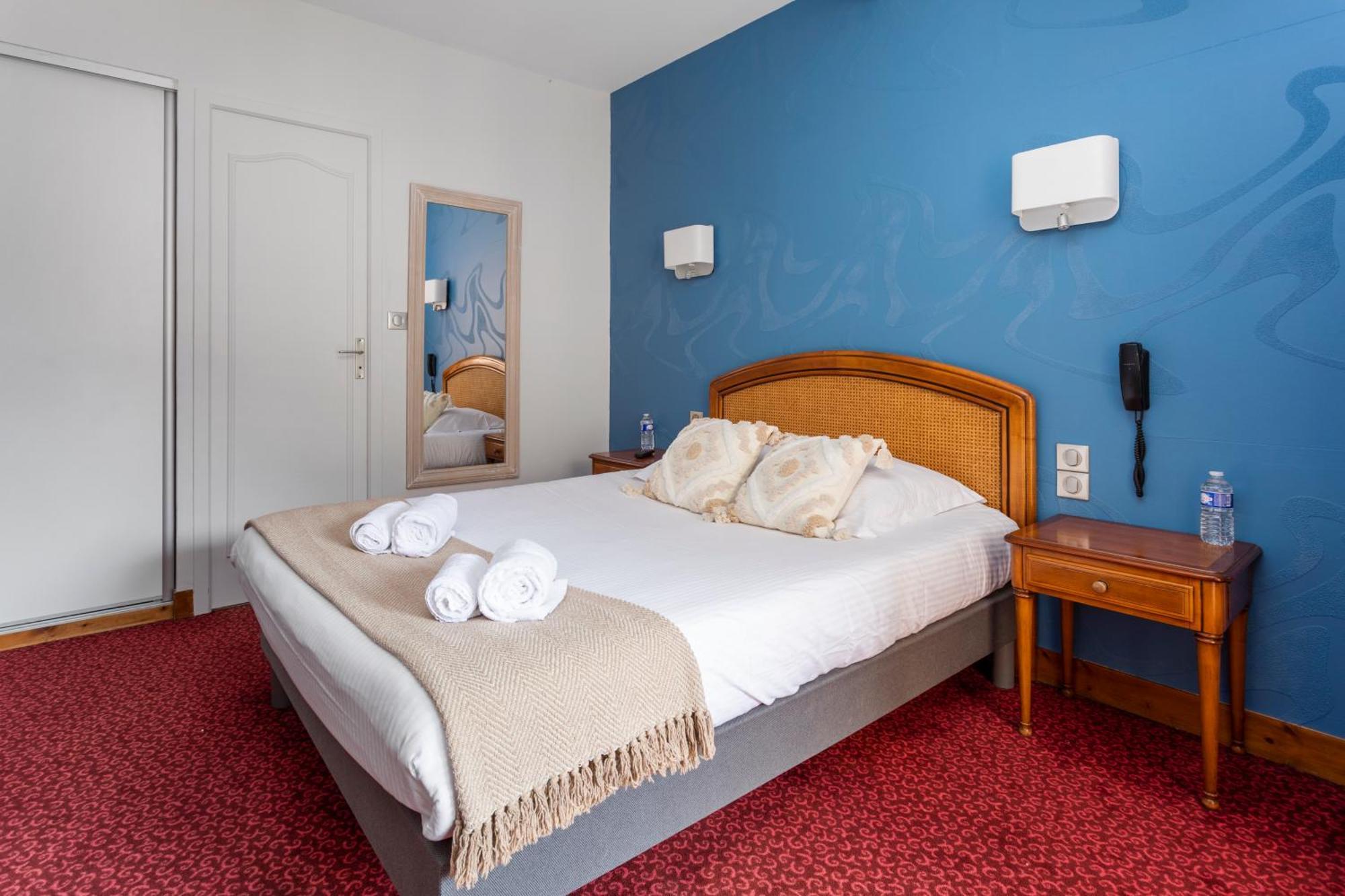 Hotel Le Romantica Pennedepie Bagian luar foto